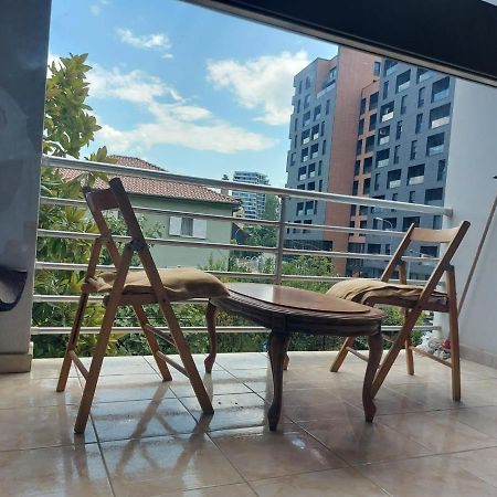 Mano' S Place Apartment Tiranë Ngoại thất bức ảnh