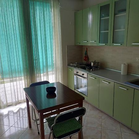 Mano' S Place Apartment Tiranë Ngoại thất bức ảnh